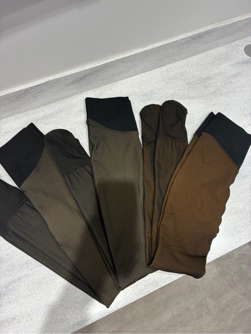 VIRAL Women's High-Waist Leggings. 2 pair in light, 1 pair in tan, NEVER WORN!